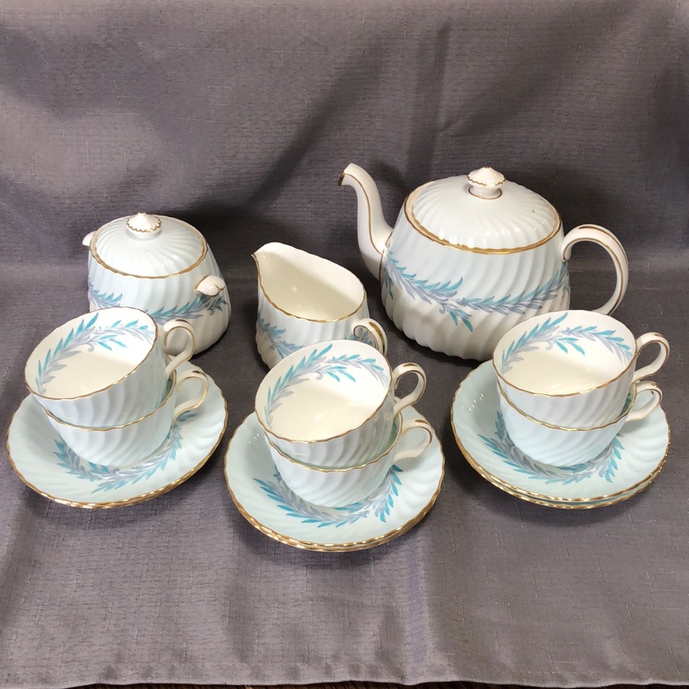 EXQUISITE MINTON FINE BONE CHINA, DISCONTINUED SYMPHONY PATTERN. MADE IN ENGLAND